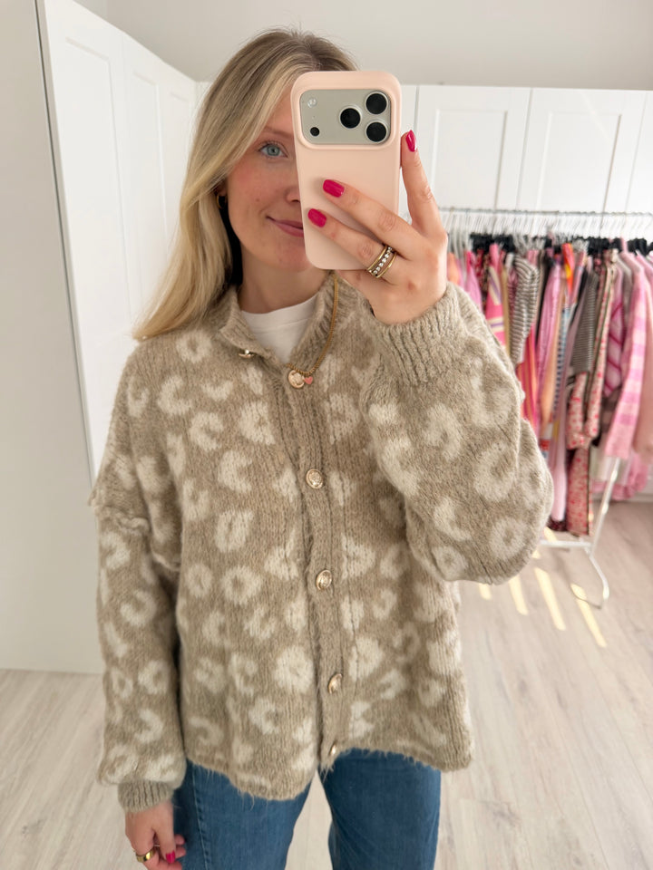 Chunky Leo Cardigan