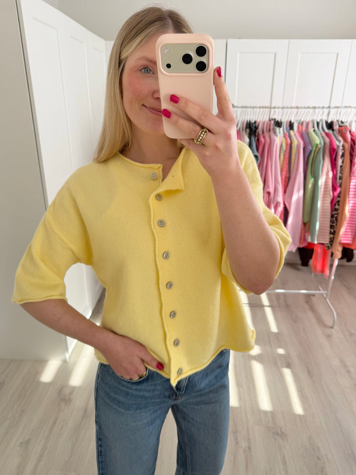 Basic Button Cardigan