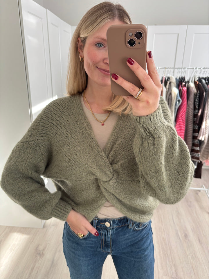 Twisted Knot Pullover