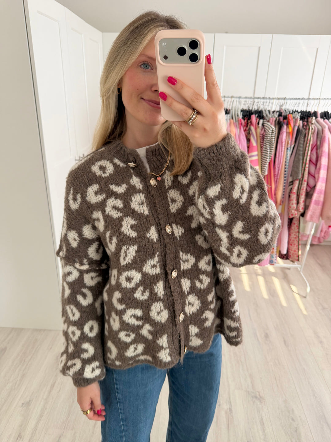 Chunky Leo Cardigan