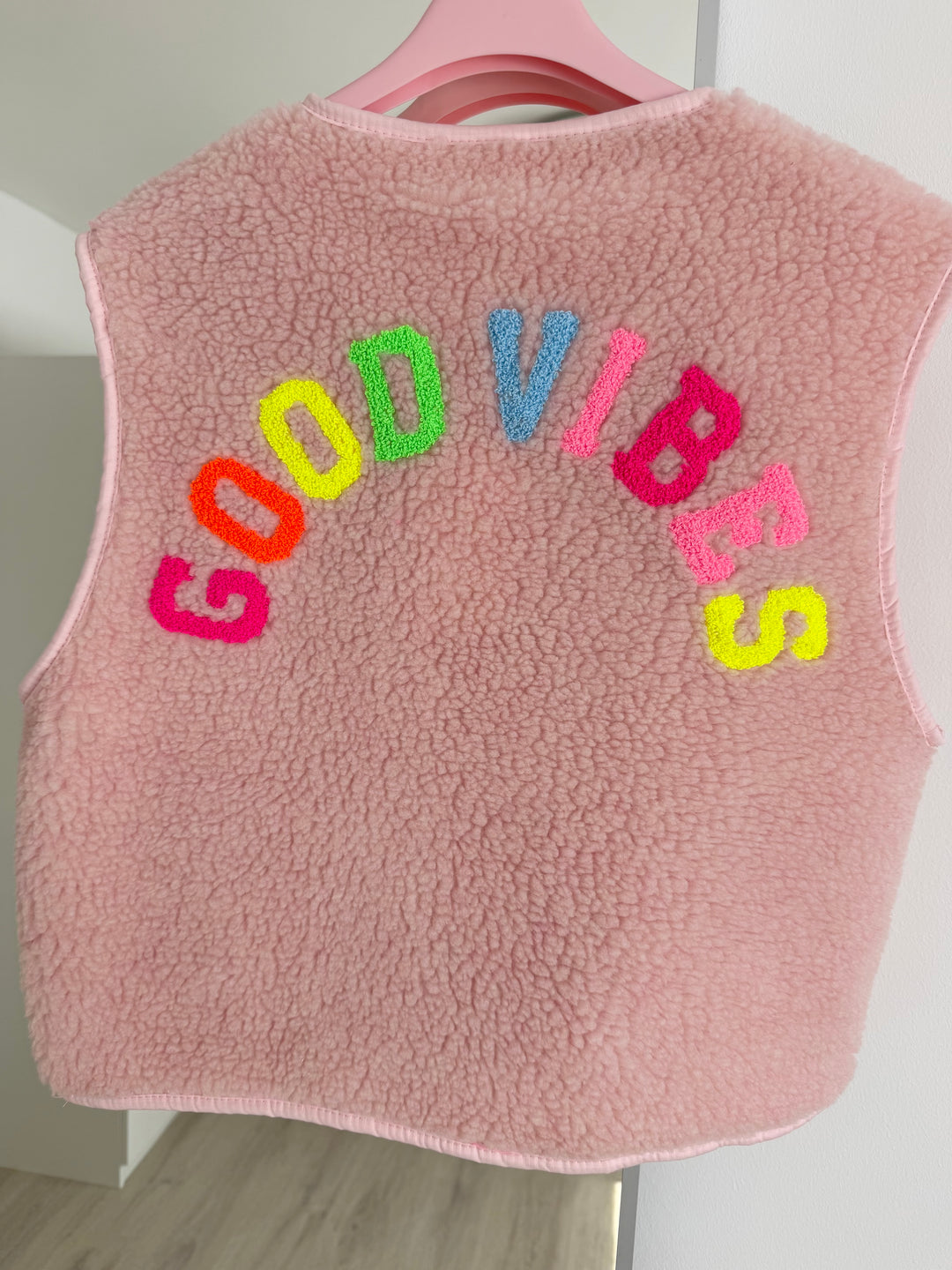 Good Vibes Weste