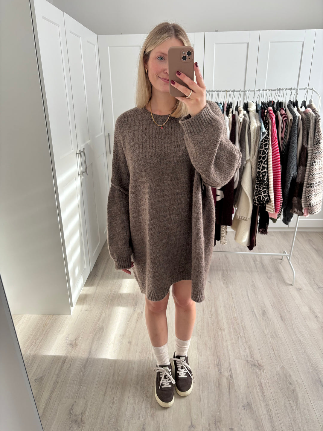 Oversized Knit Kleid