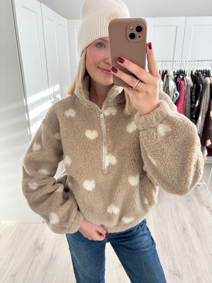 Teddy Sweater Hearts