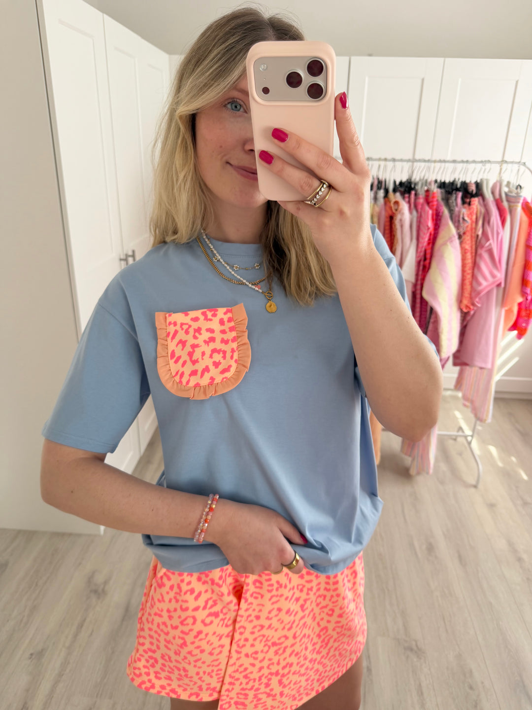 Leo Ruffle T-Shirt