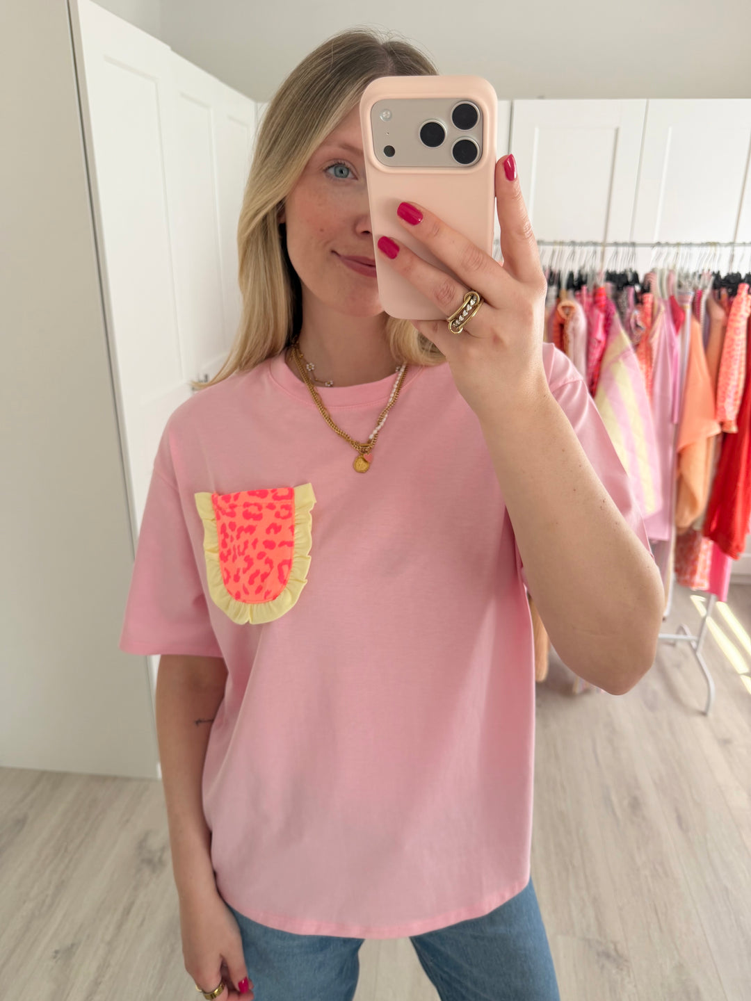 Leo Ruffle T-Shirt