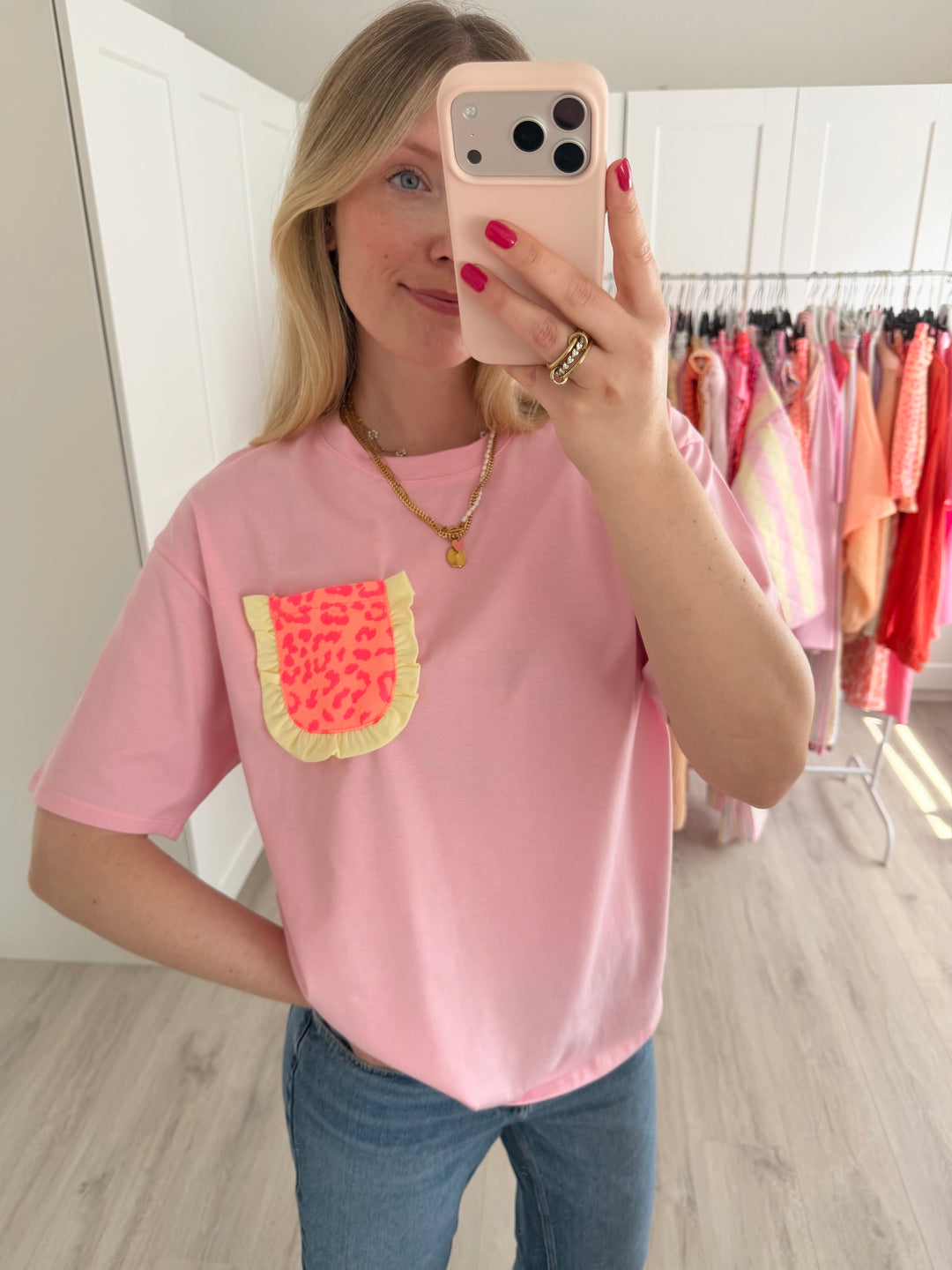 Leo Ruffle T-Shirt