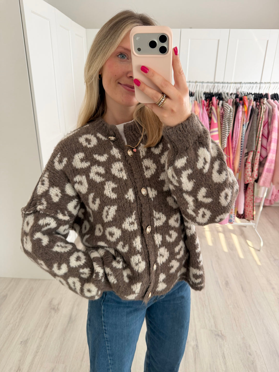 Chunky Leo Cardigan