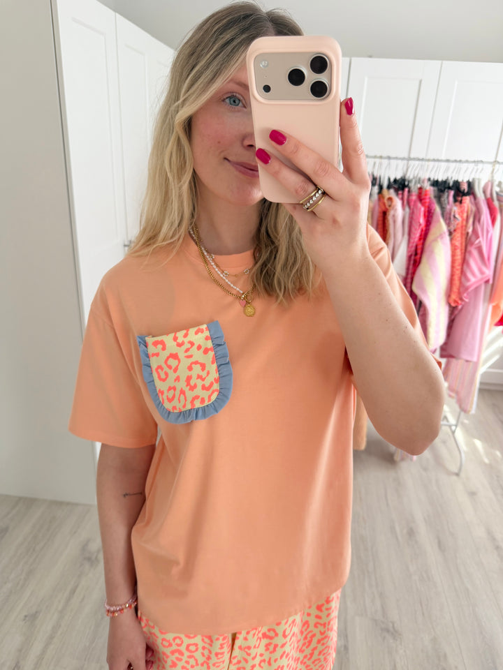 Leo Ruffle T-Shirt