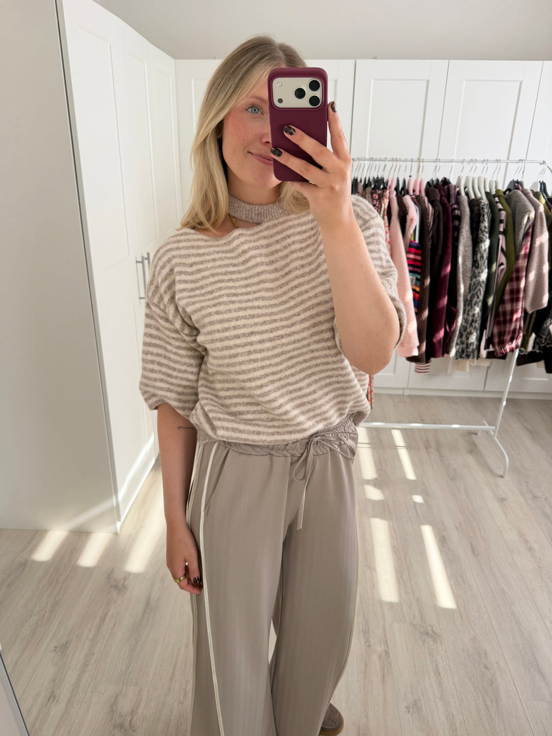 Wide Leg Suit Hose