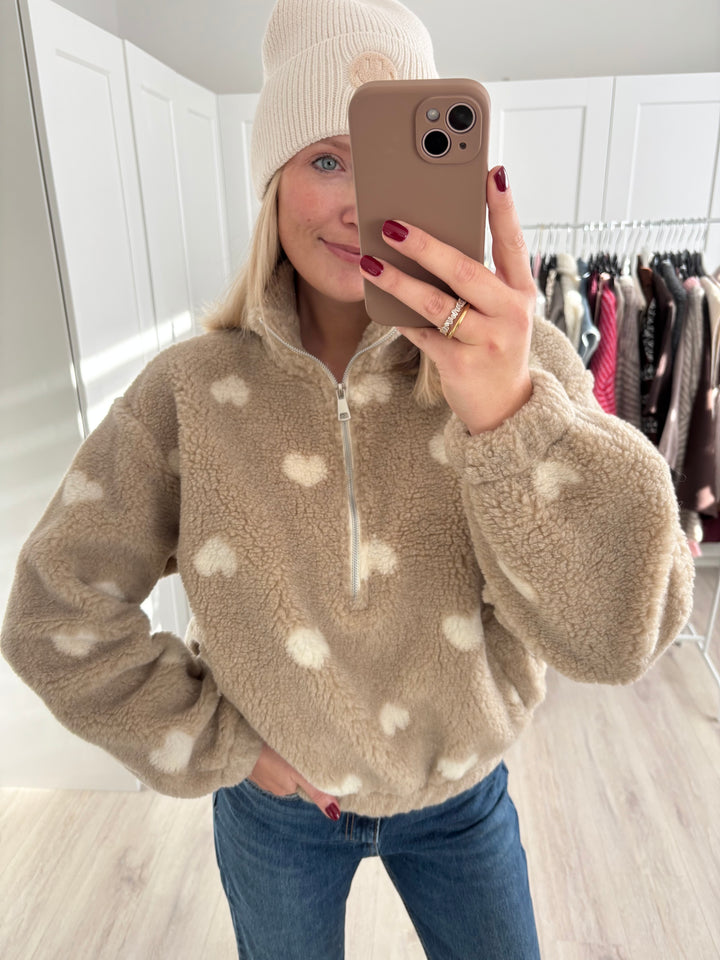 Teddy Sweater Hearts