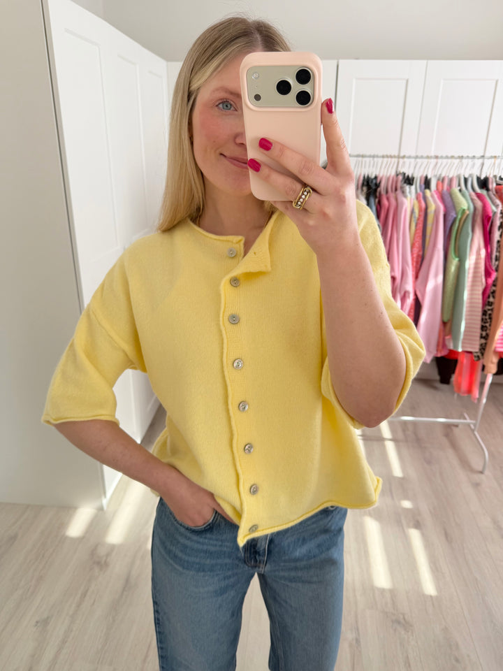 Basic Button Cardigan