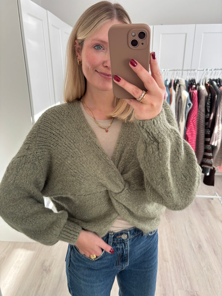 Twisted Knot Pullover