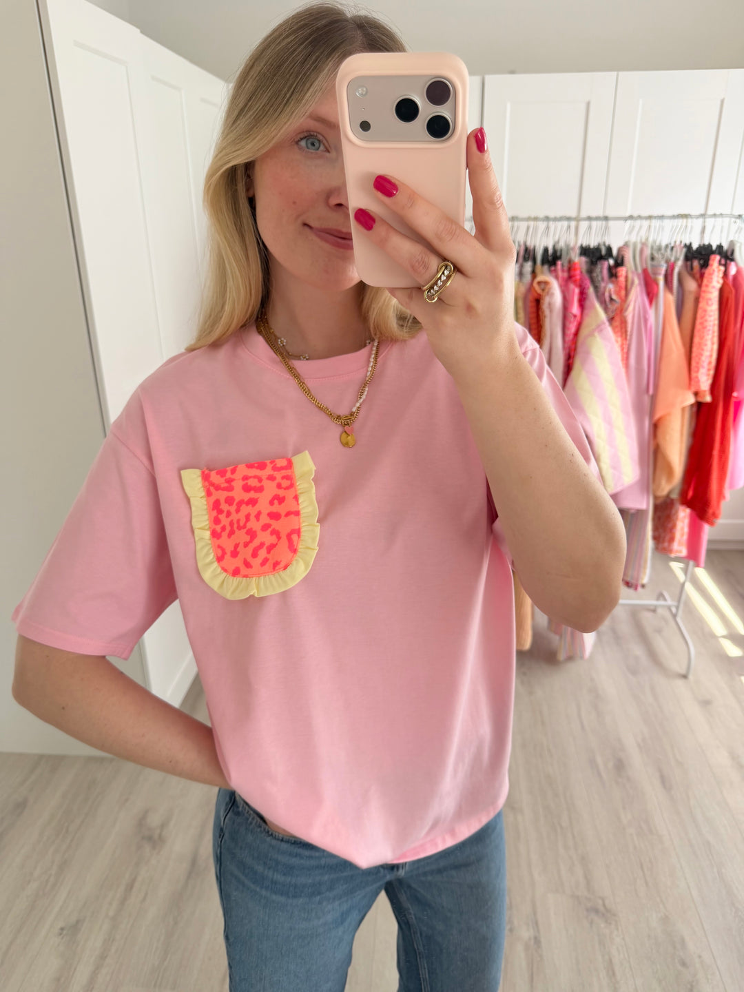 Leo Ruffle T-Shirt