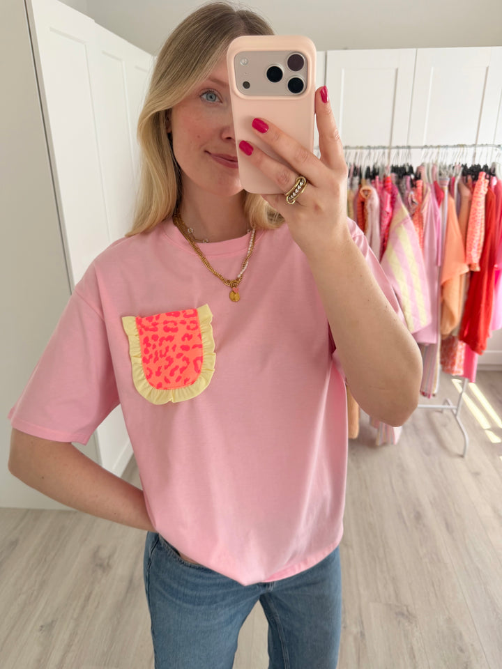 Leo Ruffle T-Shirt