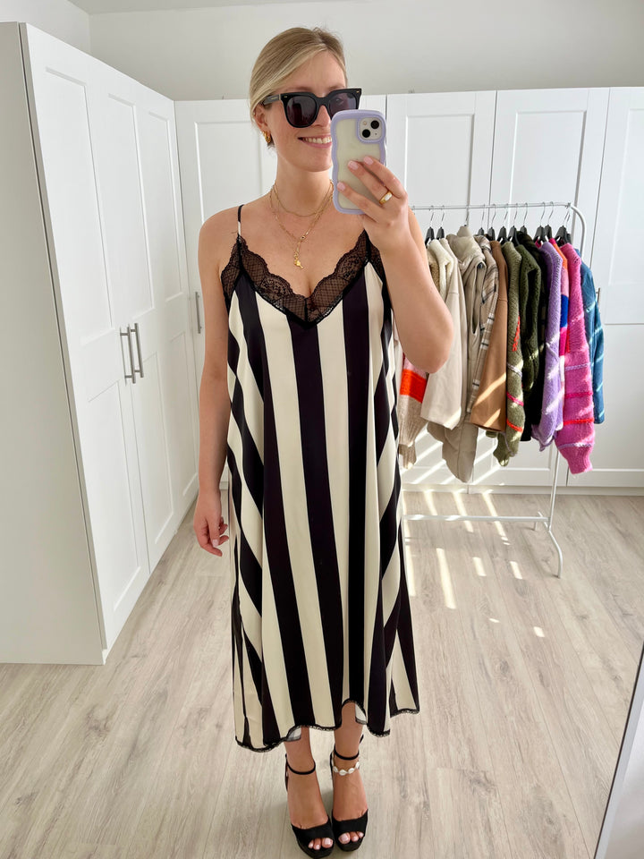 Kleid Dreamy - Schwarz/Creme
