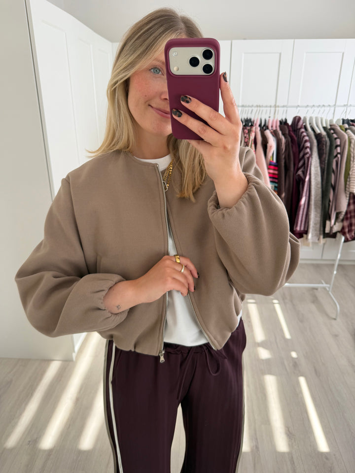 Cropped Bomberjacke