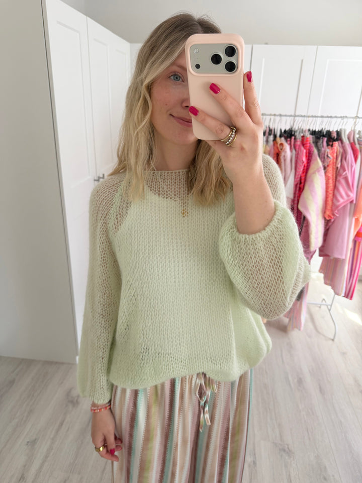 Chunky Knit Pullover