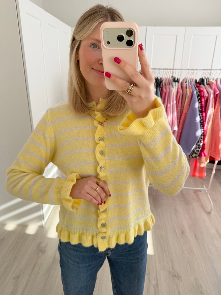 Cute Ruffle Cardigan