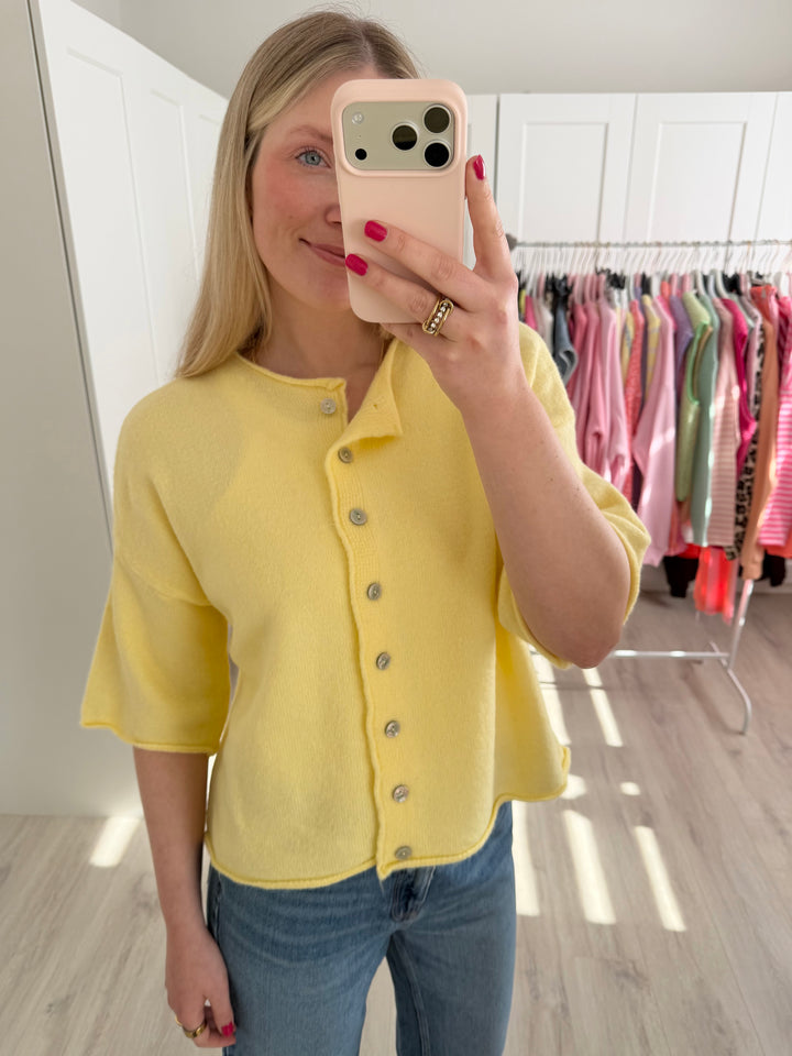 Basic Button Cardigan